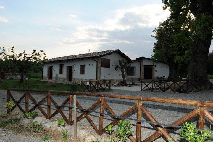 La Casa Nella Prateria Hotel Altomonte Exterior photo